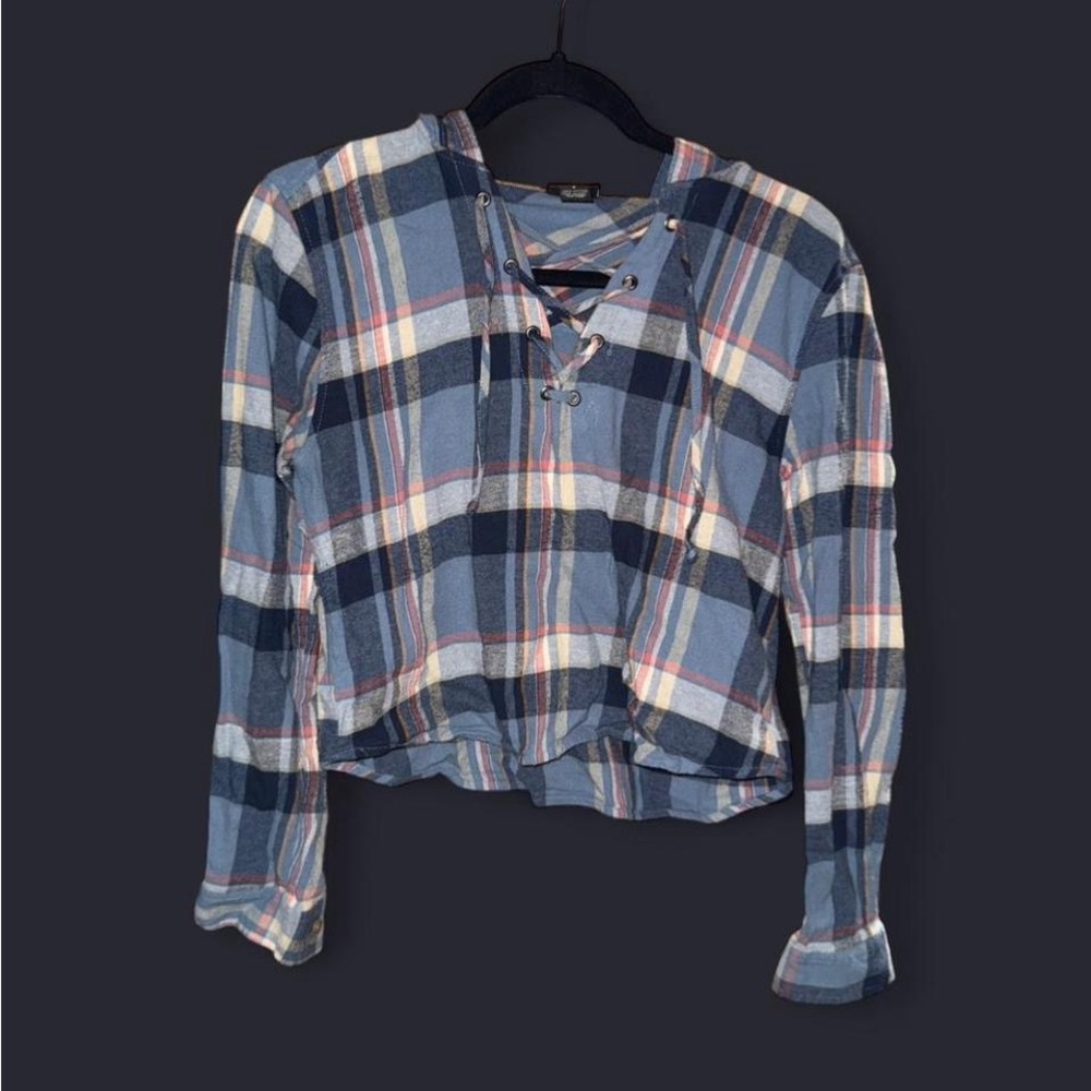 Rue21 blue plaid crop flannel